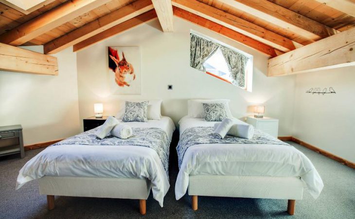 Chalet Chouette, Morzine, Twin Bedroom 2